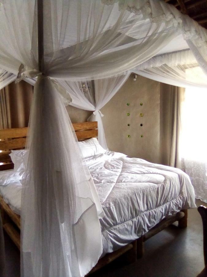 Kutoka Lodge *